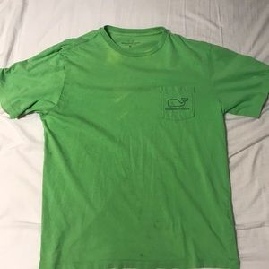 Vineyard Vines T-shirt size M